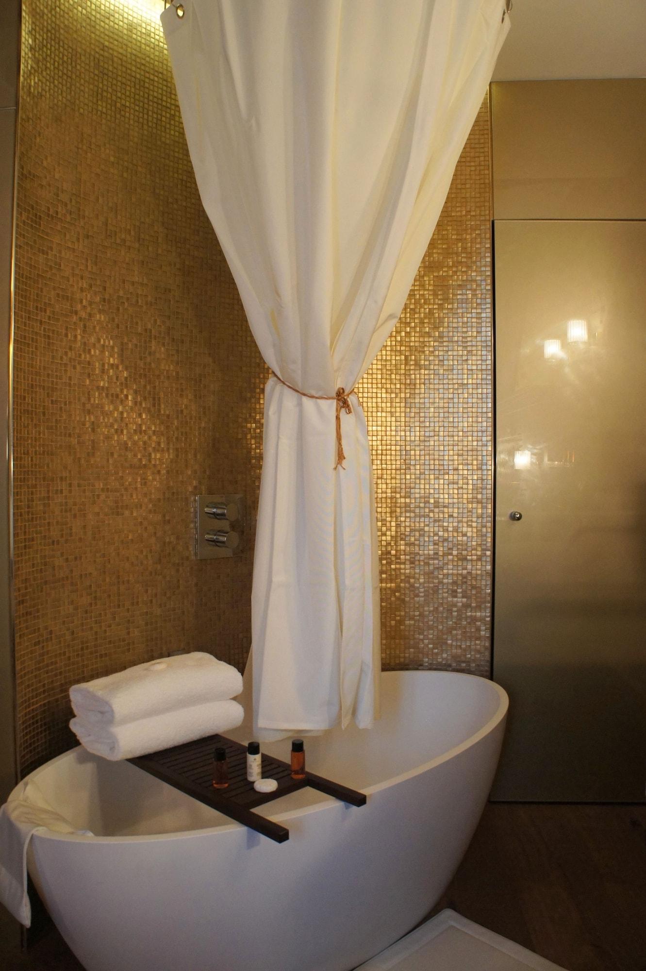 Tonic Hotel Saint Germain Des Pres Paris Exterior photo
