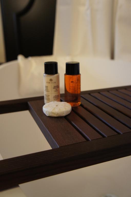Tonic Hotel Saint Germain Des Pres Paris Room photo